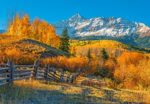 Castorland: View of Wilson Peak in Autumn (1000) herfstpuzzel