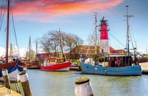 Ravensburger: The Harbour of Büsum (200) legpuzzel